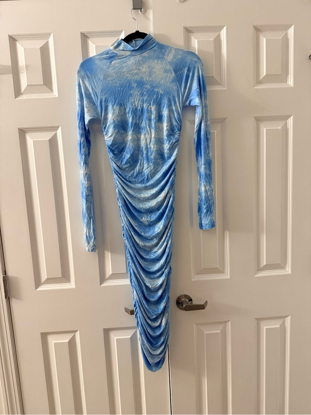 Ruched Long-Sleeve Blue Tie-Dye Midi Dress